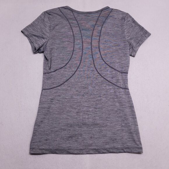 Reebok Casual Athletic Short Sleeve T-Shirt Womens Size Extra Small XS Gray - Picture 11 of 11